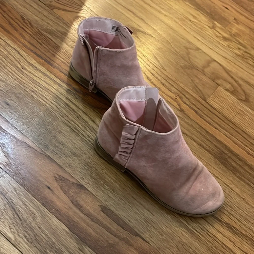 Cat & Jack pink suede ruffle booties boots 1 so cute